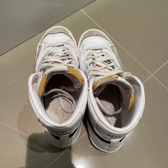 Nike Blazer Mid '77 Men’s 10.5 Vintage Looking Shoes - Picture 7 of 7